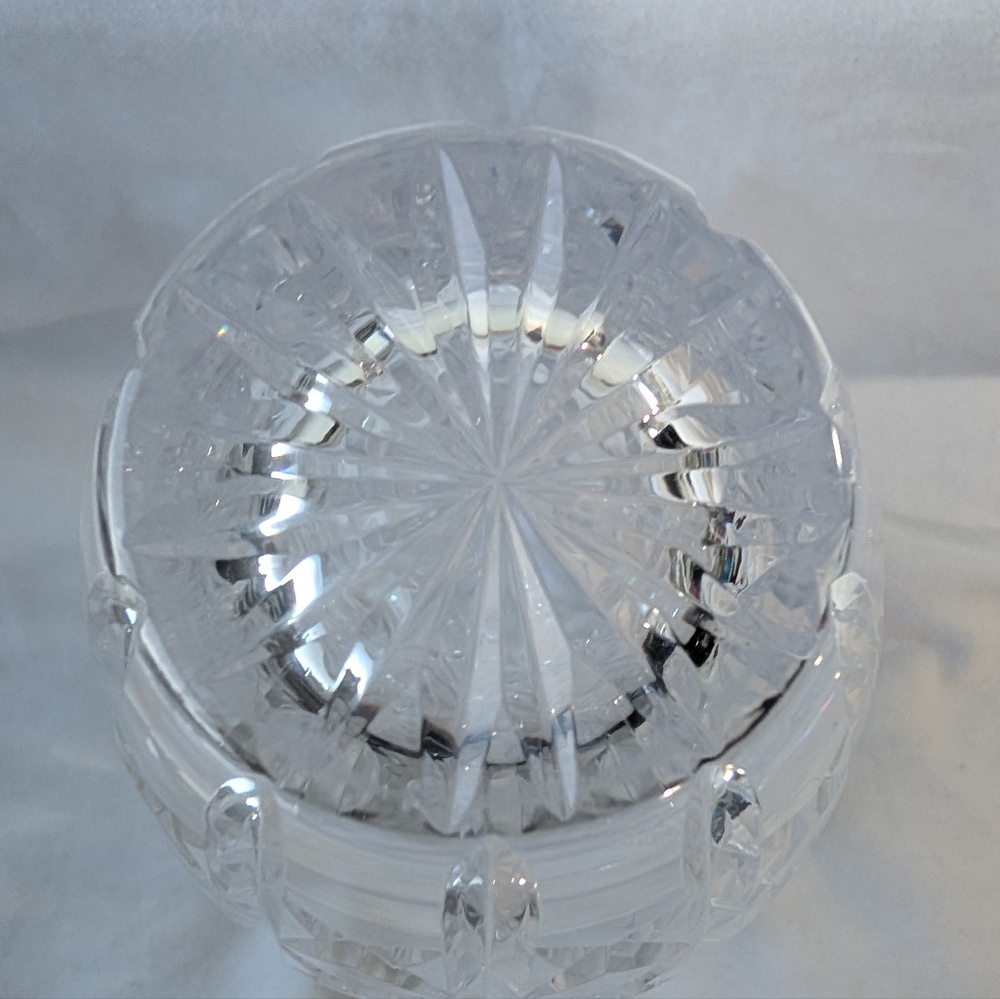 Waterford Crystal Flower Vase Criss-Cross Cuts Discontinued - Picture 9 of 10